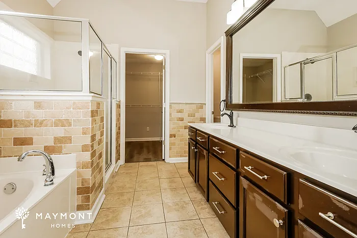 9048 Gavin Dr — Photo 12