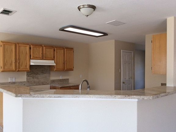 3rd image of 3101 Imperial Dr