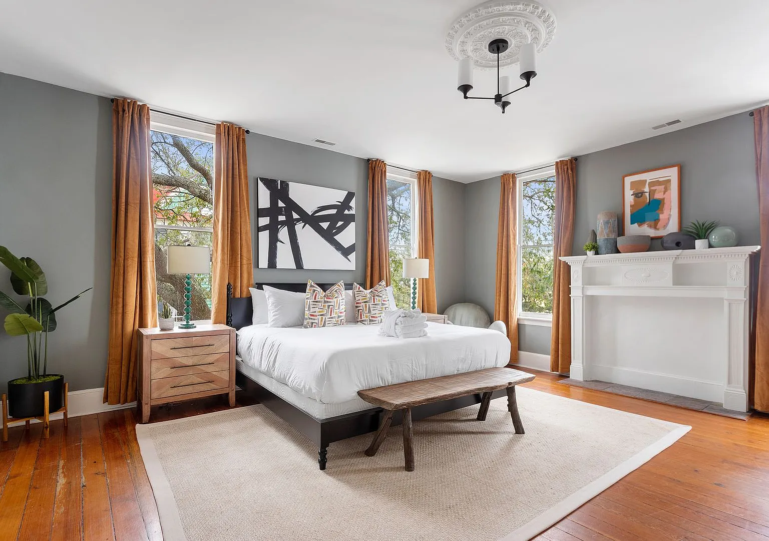 The Sapphire Suite- 234 Ashley Avenue, Unit B — Photo 1