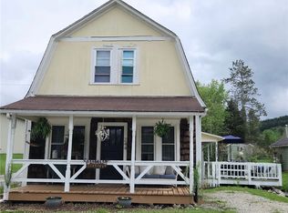 244 California Ave, Laughlintown, PA 15655