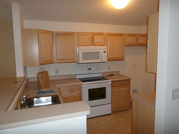 2nd image of 8920 Hunters Creek Dr APT 208
