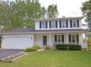709 Holly Dr, Bartlett, IL