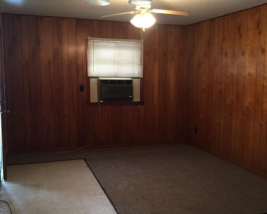 2nd image of 391 Lynn Ave APT 2
