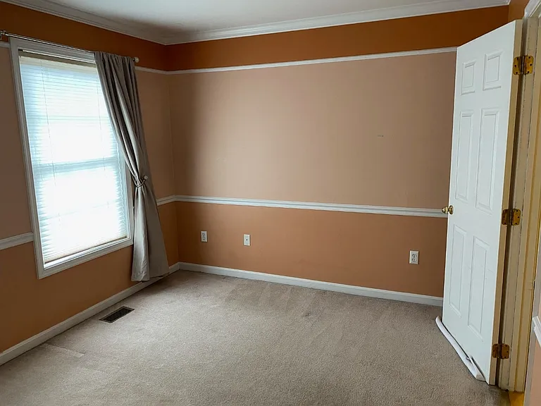 1638 S Taylor St — Photo 6