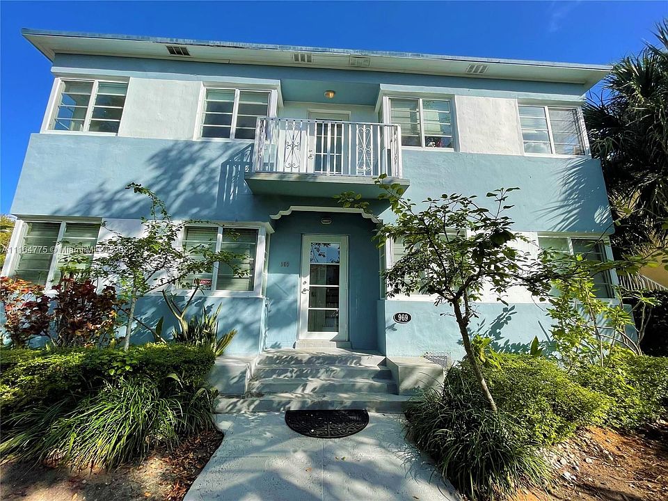1st image of 969 Bay Dr #4