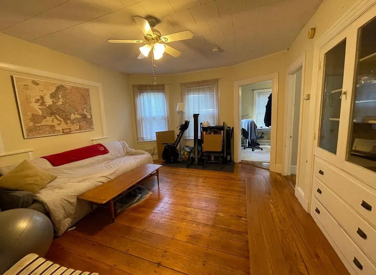 3 bed, $3,900 — Photo 3