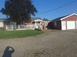1131 61st St, Dysart, IA 52224