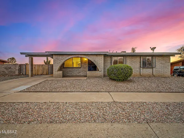 7441 N Patriot Dr, Tucson, AZ 85741