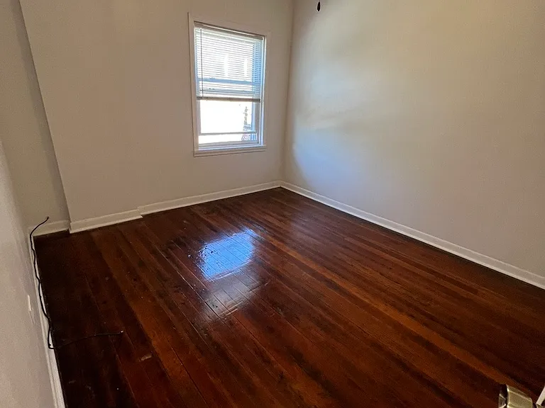 2724 W Chicago Ave #2R — Photo 9