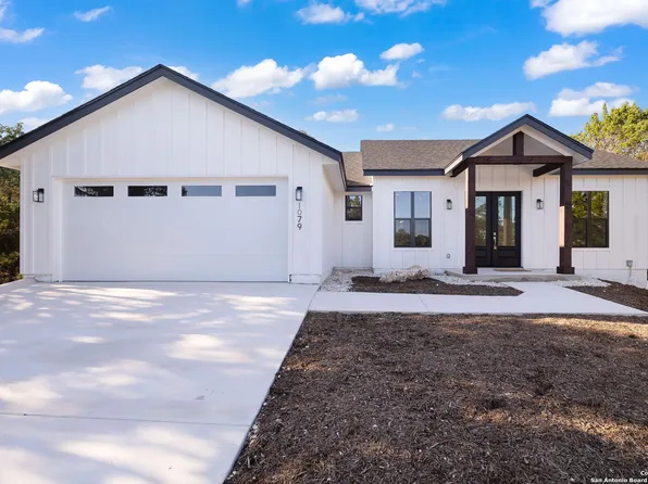 1079 Winding Creek, Spring Branch, TX 78070