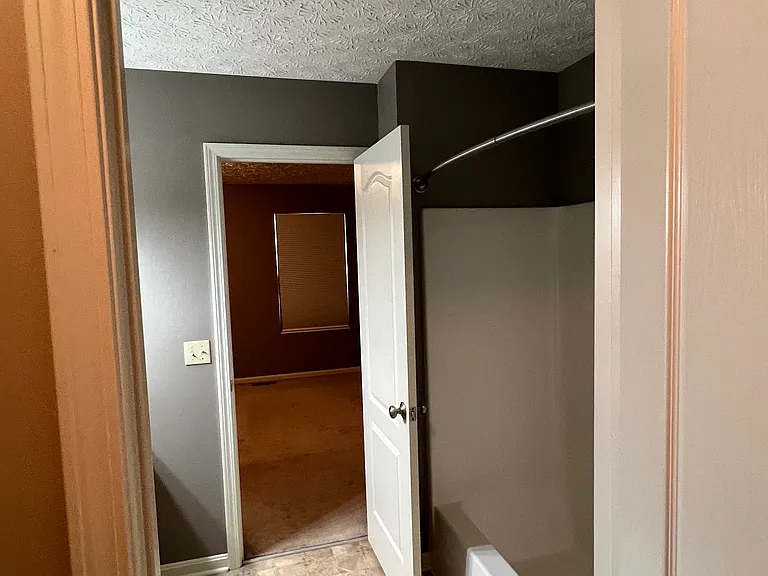2494 Cedar Creek Ln — Photo 25