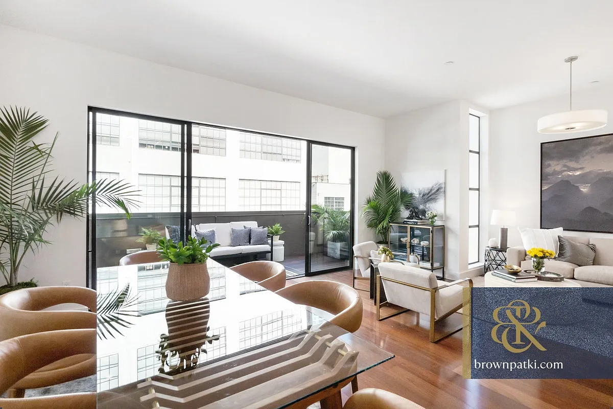 Large 1bd Condo, Private Patio, Views, Pkg | Brown & Patki Inc. — Photo 2