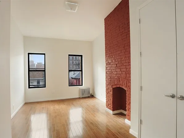 1542 Flatbush Avenue image 1 of 8