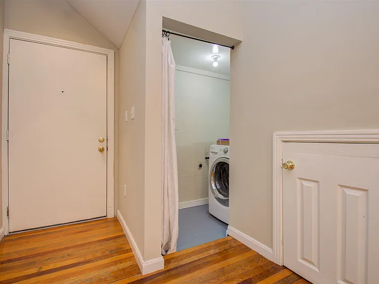 5419 Gulfton St #H — Photo 11
