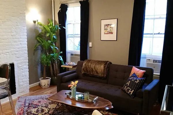 Rented by Downtown Realty Group LTD | media 20