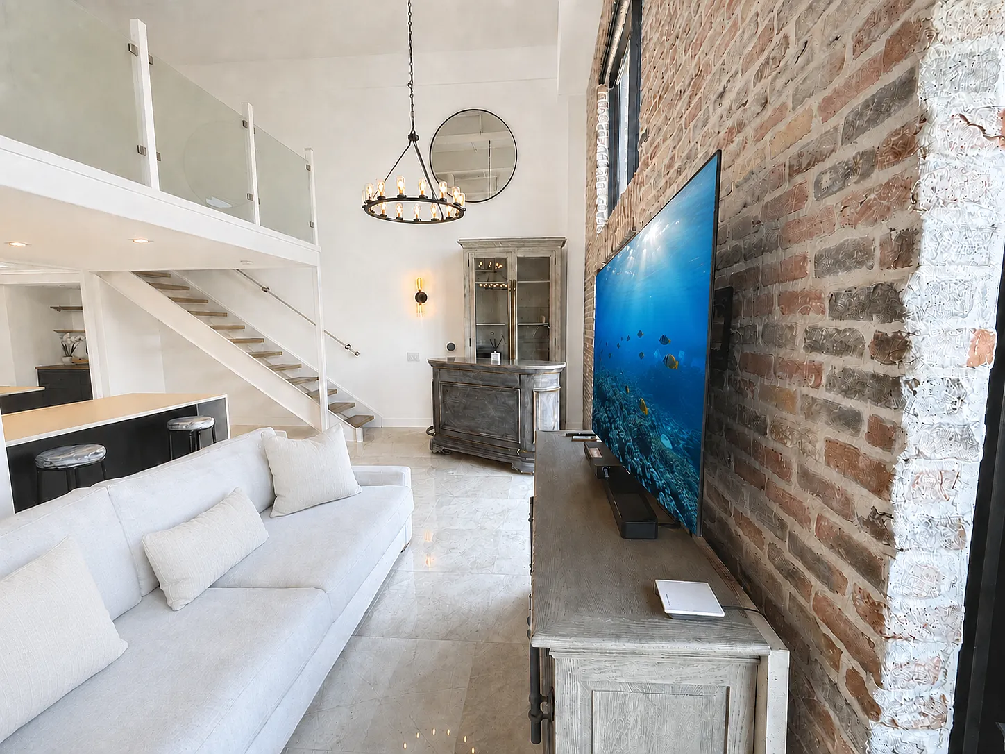 2 bed, 2.5 bath, 1764 sqft, $16,400 — Photo 3