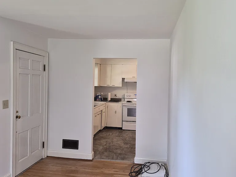 719 Oakland St — Photo 10