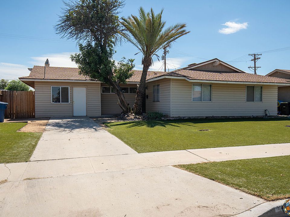 1st image of 1661 Desert Gardens Dr