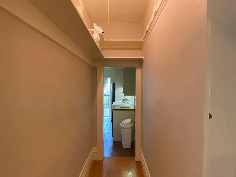 2530 Regent St — Photo 22