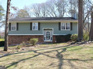 4248 Castle Gate Dr, Snellville, GA 30039