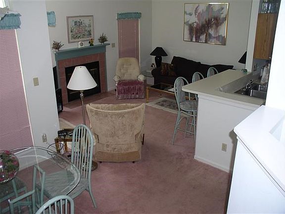 4th image of 1986 E Bay Pointe Dr