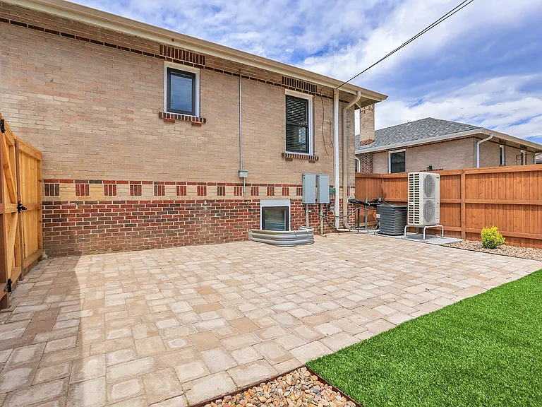 1584 Meade St #A — Photo 24