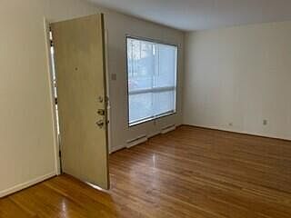 2nd image of 2013 Vine St