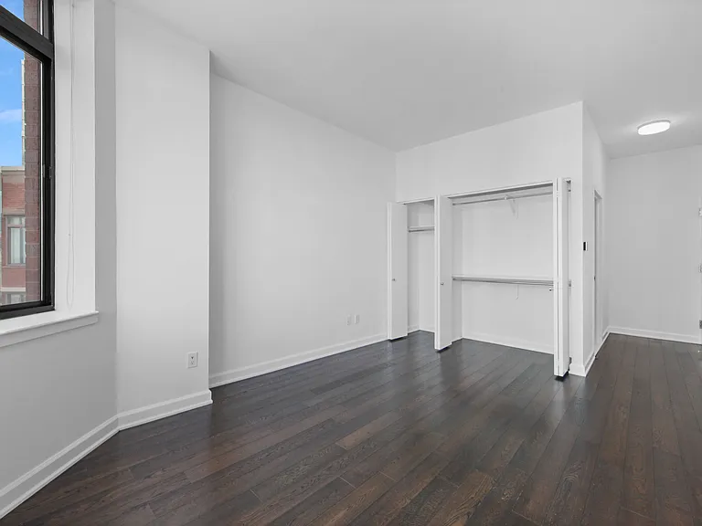 77 W 24th St #B — Photo 8