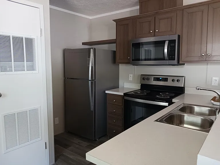 111 Orchid Dr #111 — Photo 4