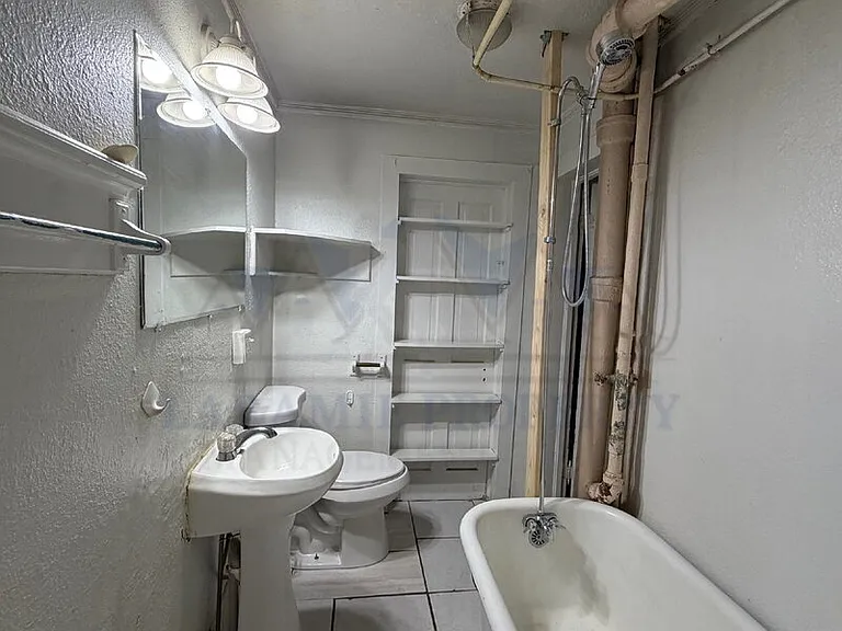 614 S 5th St #1 — Photo 13
