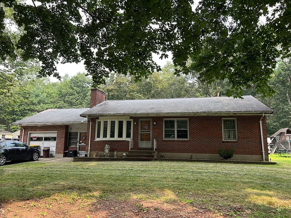 2nd image of 324 Pleasant St