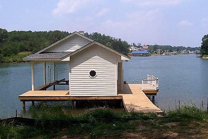 1st image of 8 Strawberry Banks Dr