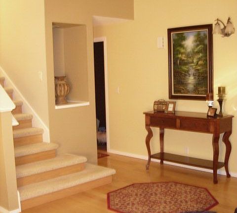 Remodeled Entry/Hardwood Floors