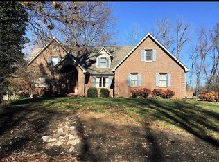 100 Lake Harbor Dr, Gray, TN 37615
