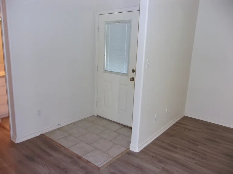 144 Palm St — Photo 2