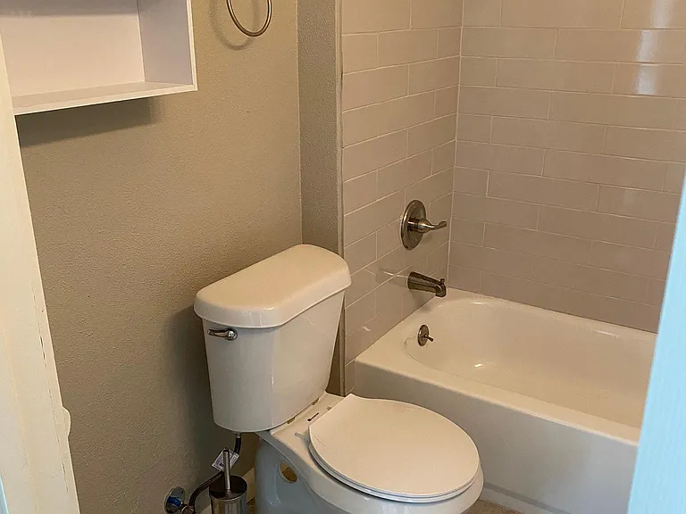 1808 Hadley St #6 — Photo 18