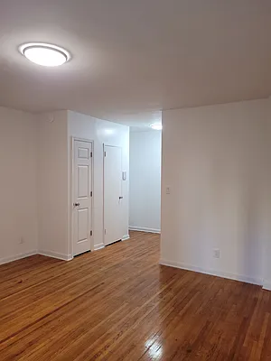 Rented by City Connections Realty | media 2