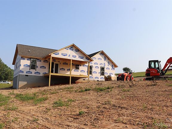 5th image of 710 Morlin Acres Dr