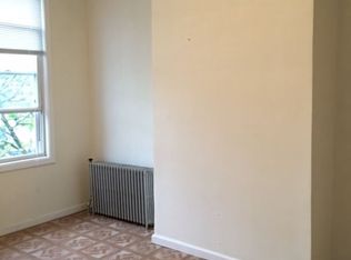 2016 Grove St, Flushing, NY 11385