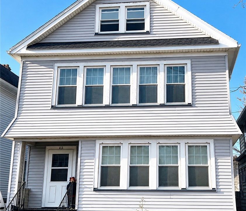 1st image of 42 Edgewood Ave