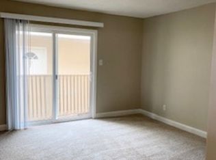 5971 Lake Crest Way #3, Sacramento, CA 95822