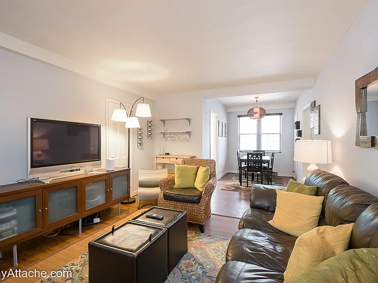 10 Ashby St — Photo 2