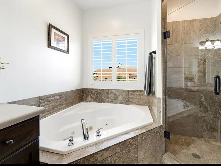 2695 S 3210 E — Photo 13