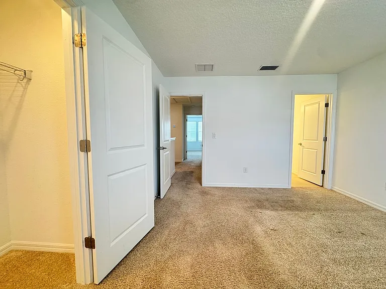 8528 Daybreak St — Photo 14