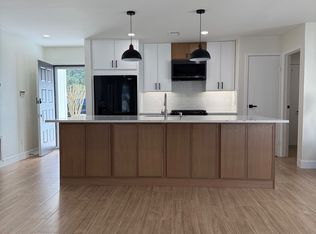 1 Redberry Ct, Spring, TX 77381