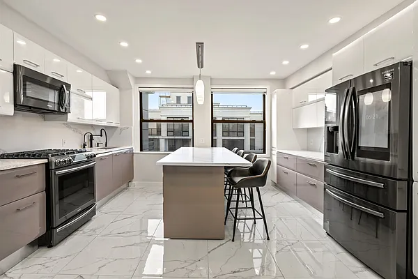 Rented by Reavis | media 1