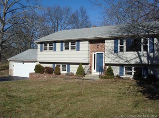 49 Old Farms Rd, Madison, CT 06443