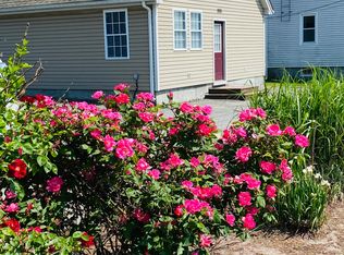 (Undisclosed Address), Bristol, RI 02809