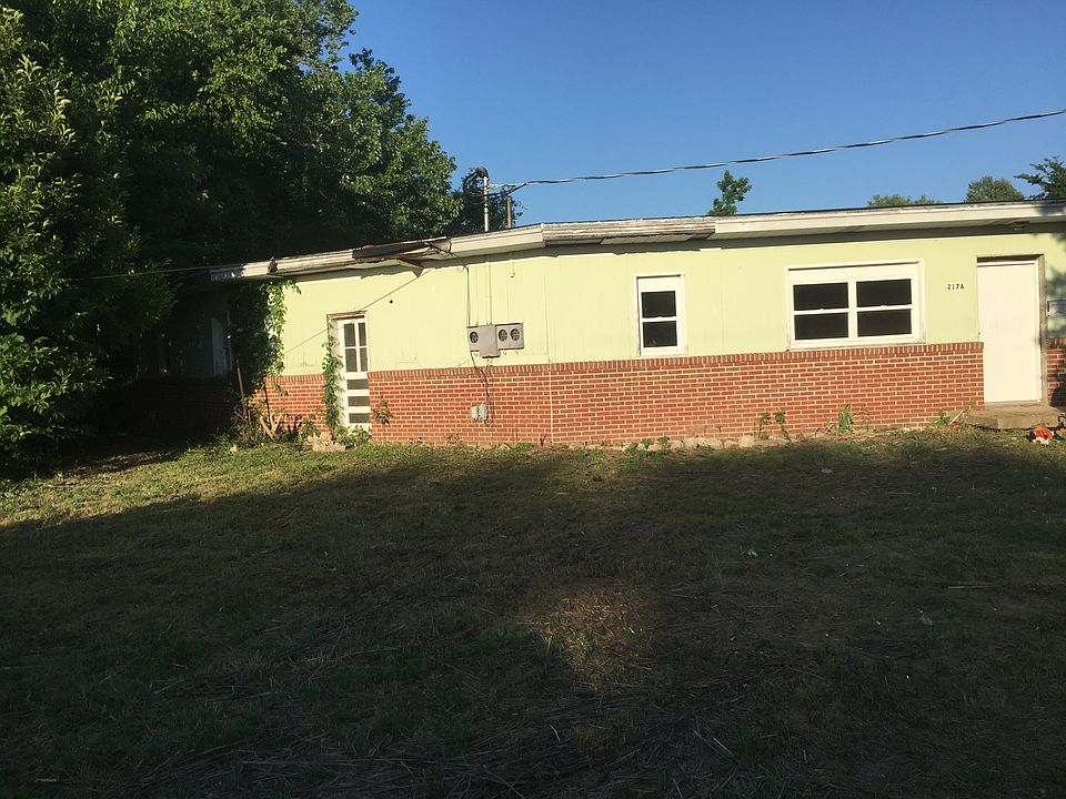 2nd image of 217 Williams St