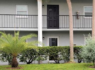 2835 Somerset Park Dr APT 203, Tampa, FL 33613